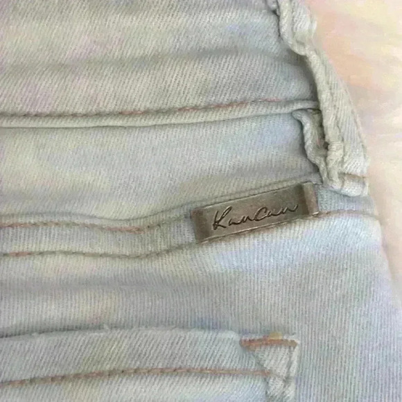 Kancan Mid-Rise Petite Flare Lightwash Lightly Distressed Button-Fly Petite Sz 5 - Picture 11 of 13